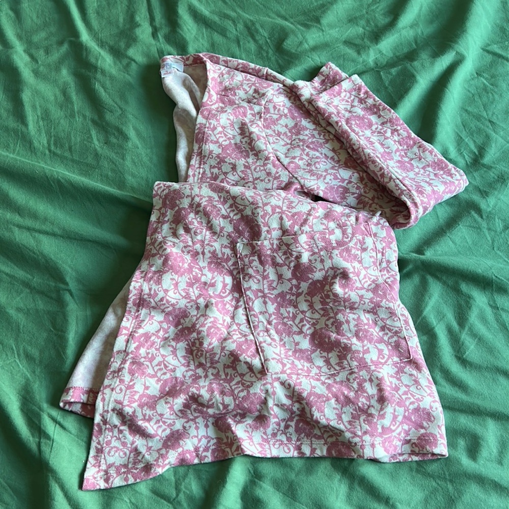 LuLaRoe Small Pink Flowery Shawl